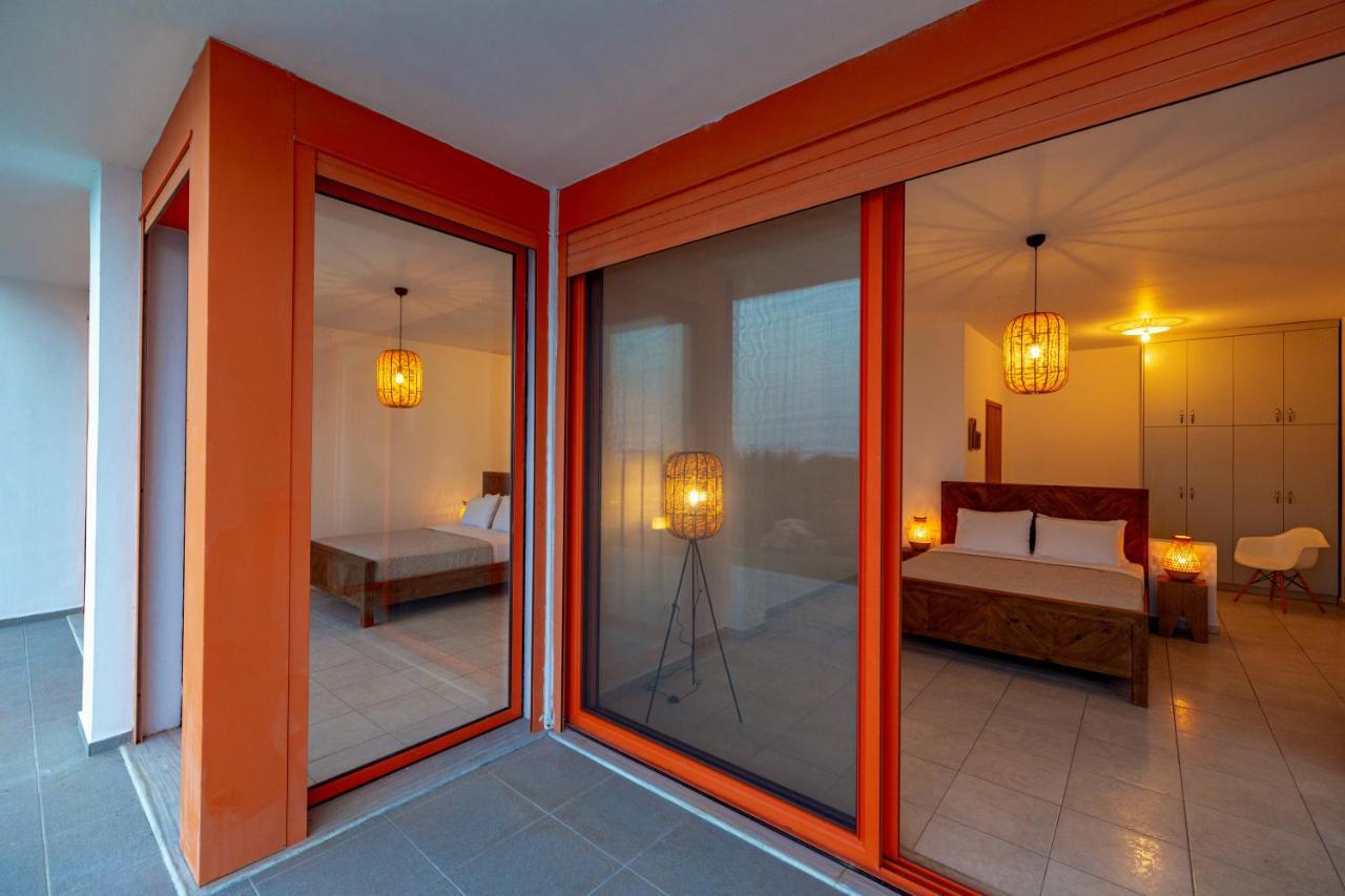 Villa Seven ลาคาเนีย ภายนอก รูปภาพ