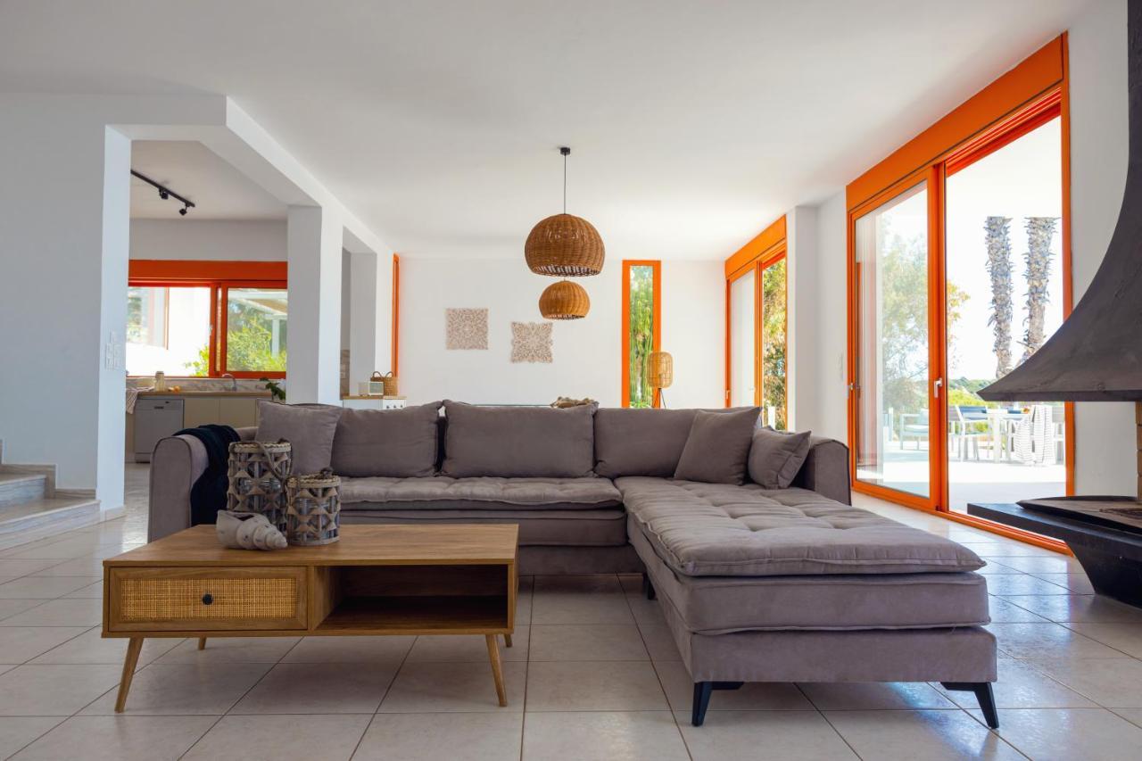 Villa Seven ลาคาเนีย ภายนอก รูปภาพ